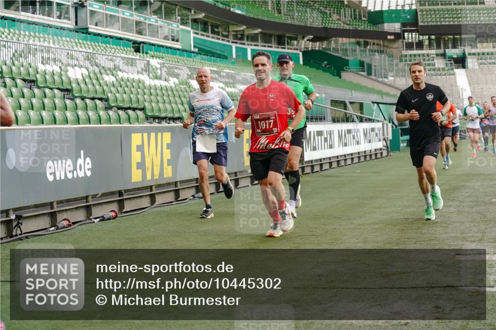 13.09.2026 - 21. swb-Marathon Bremen Michael Burmester http://msf.ph/oto/10445302 13.09.2026 12:45:49 Laufen im Stadion 195, 280, 339, 474, 493, 508, 538, 567, 604, 697, 715, 788, 1017, 1034, 1181, 1241, 1264, 1277, 1301, 1335, 1696, 1863, 1937, 1975, 2020, 2084, 2087, 2297, 2809, 2889, 3092, 3271, 3609, 4110, 4118, 4157, 4328, 5024, 5092, 5238, 5283, 5674, 5719, 5996, 6918, 7206, 7265, 7336, 7478, 7715, 8054, 8096, 8319, 8325, 8331, 8670, 8701, 8756, 8936, 9070, 9129, 9273, 9306, 9495, 9583, 9642, 13034, 13168, 439, 1411, 1667, 1822, 1850 meine-sportfotos.de