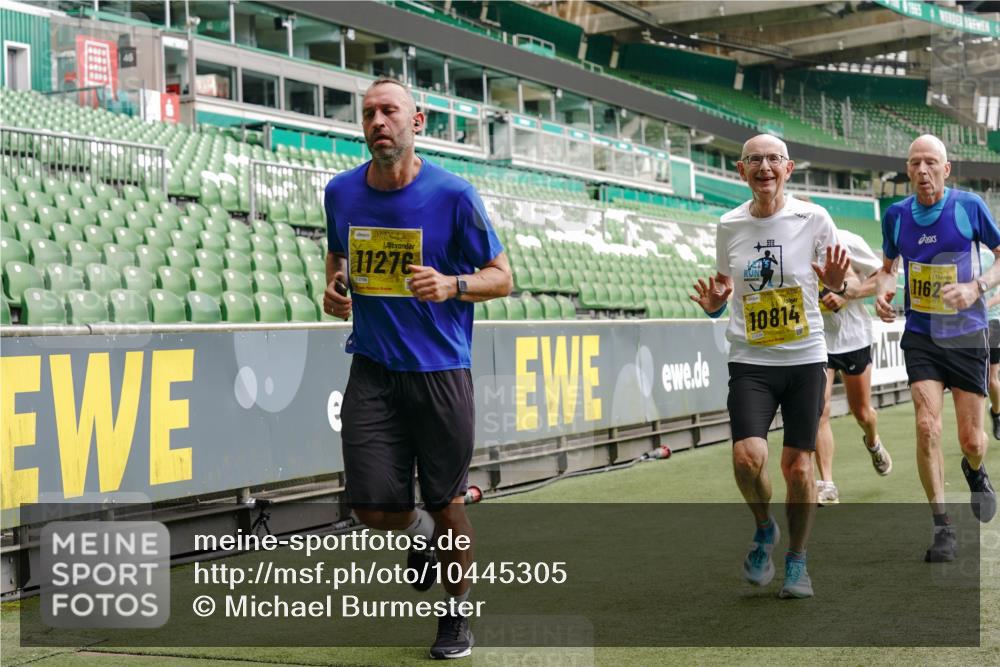 13.09.2026 - 21. swb-Marathon Bremen Michael Burmester http://msf.ph/oto/10445305 13.09.2026 10:29:10 Laufen im Stadion 10162, 10170, 10183, 10189, 10200, 10218, 10223, 10253, 10267, 10270, 10293, 10294, 10316, 10329, 10334, 10348, 10381, 10393, 10421, 10426, 10467, 10508, 10525, 10537, 10538, 10544, 10585, 10594, 10655, 10709, 10734, 10739, 10761, 10763, 10764, 10770, 10814, 10825, 10827, 10835, 10840, 10846, 10876, 10910, 10917, 10923, 10966, 10993, 11005, 11007, 11018, 11035, 11058, 11076, 11087, 11092, 11109, 11170 meine-sportfotos.de