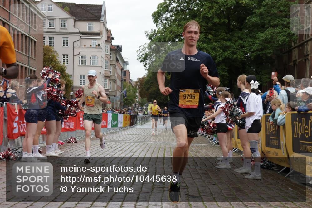 13.09.2026 - Kiel Lauf Yannick Fuchs http://msf.ph/oto/10445638 13.09.2026 12:15:39 Ziel 3194, 3970, 10494, 3398, 3970, 6871, 8093, 9575, 9855, 12196, 2562, 11267, 12309, 9855 meine-sportfotos.de