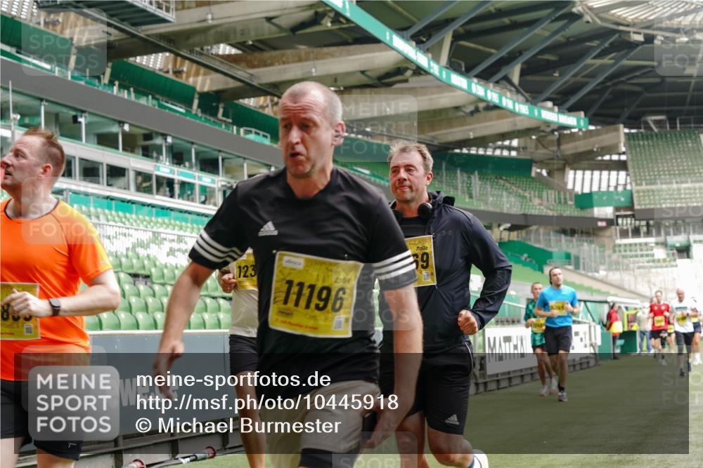 13.09.2026 - 21. swb-Marathon Bremen Michael Burmester http://msf.ph/oto/10445918 13.09.2026 10:29:21 Laufen im Stadion 10162, 10170, 10183, 10189, 10193, 10200, 10218, 10233, 10253, 10267, 10270, 10293, 10294, 10316, 10329, 10334, 10348, 10381, 10392, 10421, 10426, 10452, 10467, 10508, 10525, 10537, 10538, 10544, 10585, 10594, 10652, 10655, 10709, 10734, 10739, 10761, 10763, 10764, 10770, 10808, 10814, 10825, 10827, 10835, 10840, 10876, 10887, 10906, 10910, 10923, 10966, 10993, 11005, 11007, 11018, 11035, 11058, 11087, 11092, 11109, 11170 meine-sportfotos.de