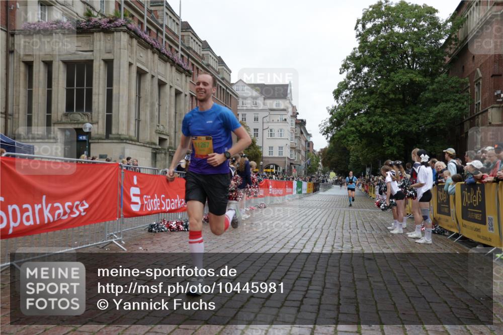 13.09.2026 - Kiel Lauf Yannick Fuchs http://msf.ph/oto/10445981 13.09.2026 12:16:21 Ziel 1555, 10976, 2562, 11267, 12309, 12683, 169, 7260, 9055, 2562, 10494 meine-sportfotos.de
