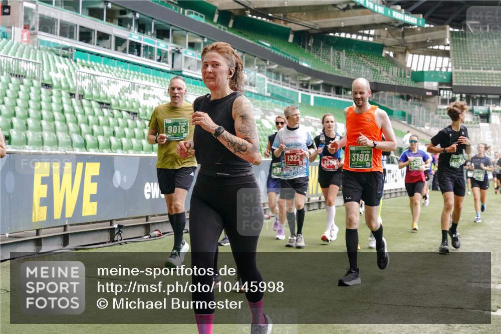 13.09.2026 - 21. swb-Marathon Bremen Michael Burmester http://msf.ph/oto/10445998 13.09.2026 13:08:07 Laufen im Stadion 132, 156, 310, 489, 551, 607, 682, 716, 800, 808, 809, 831, 834, 846, 884, 911, 922, 1025, 1124, 1173, 1189, 1210, 1285, 1289, 1322, 1364, 1369, 1387, 1395, 1398, 1532, 1559, 1600, 1688, 1831, 1841, 1854, 1871, 1899, 1926, 1938, 2003, 2041, 2070, 2090, 2215, 2219, 2229, 2283, 2318, 2366, 2380, 2405, 2413, 2440, 2467, 2492, 2565, 2611, 2635, 2699, 2707, 2721, 2727, 2731, 2755, 2782, 2802, 2818, 2823, 2831, 2841, 2866, 2897, 2911, 2930, 2949, 2960 meine-sportfotos.de