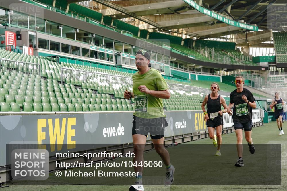 13.09.2026 - 21. swb-Marathon Bremen Michael Burmester http://msf.ph/oto/10446060 13.09.2026 12:46:21 Laufen im Stadion 195, 280, 474, 508, 538, 567, 604, 697, 788, 868, 1017, 1034, 1181, 1241, 1277, 1554, 1863, 1937, 2020, 2021, 2084, 2087, 2297, 2538, 2809, 2889, 3092, 3196, 3271, 3424, 3520, 3609, 4110, 4157, 4236, 4777, 4808, 5024, 5092, 5238, 5283, 5674, 5719, 5725, 6053, 6686, 6815, 6918, 7102, 7336, 7478, 7814, 7871, 8054, 8096, 8319, 8325, 8331, 8334, 8670, 8701, 8756, 8936, 8983, 9070, 9129, 9273, 9306, 9495, 9544, 9583, 9642, 9813, 13034, 439, 1667, 1850 meine-sportfotos.de