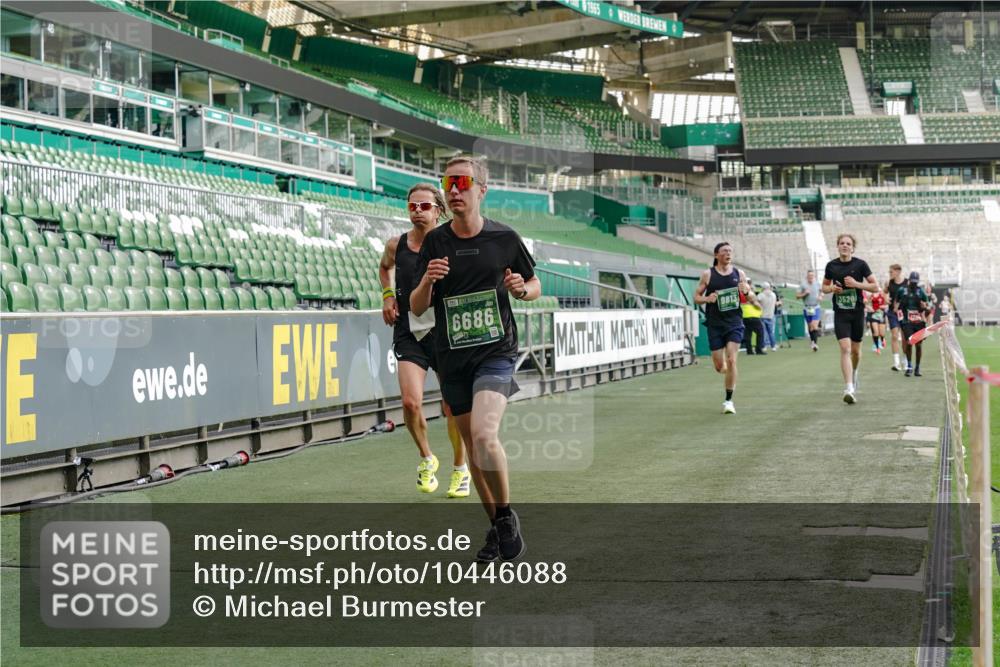 13.09.2026 - 21. swb-Marathon Bremen Michael Burmester http://msf.ph/oto/10446088 13.09.2026 12:46:22 Laufen im Stadion 195, 280, 474, 508, 538, 567, 604, 697, 788, 868, 1017, 1034, 1181, 1241, 1277, 1554, 1863, 1937, 2020, 2021, 2084, 2087, 2297, 2538, 2809, 2889, 3092, 3196, 3271, 3424, 3520, 3609, 4110, 4157, 4236, 4777, 4808, 5024, 5092, 5238, 5283, 5674, 5719, 5725, 6053, 6686, 6815, 6918, 7102, 7336, 7478, 7814, 7871, 8054, 8096, 8319, 8325, 8331, 8334, 8670, 8701, 8756, 8936, 8983, 9070, 9129, 9273, 9306, 9495, 9544, 9583, 9642, 9813, 13034, 439, 1667, 1850 meine-sportfotos.de