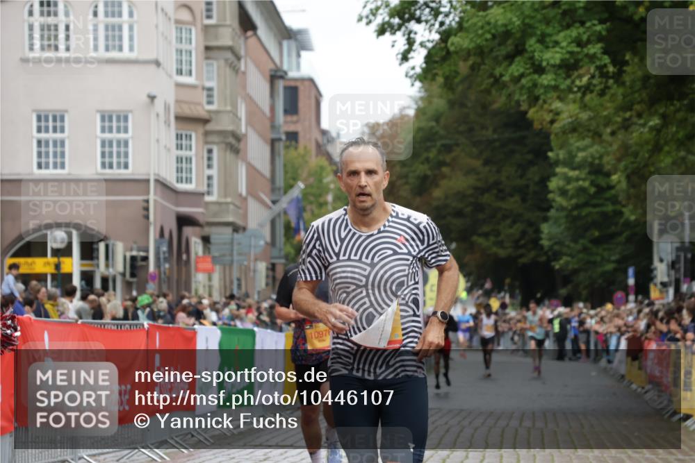 13.09.2026 - Kiel Lauf Yannick Fuchs http://msf.ph/oto/10446107 13.09.2026 12:16:37 Ziel 169, 7260, 9055, 1555, 10976, 3365, 3971, 7833, 11267, 12683 meine-sportfotos.de