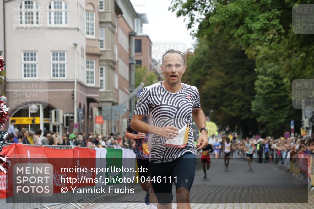 13.09.2026 - Kiel Lauf Yannick Fuchs http://msf.ph/oto/10446111 13.09.2026 12:16:37 Ziel 169, 7260, 9055, 1555, 10976, 3365, 3971, 7833, 11267, 12683 meine-sportfotos.de