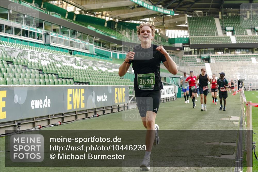 13.09.2026 - 21. swb-Marathon Bremen Michael Burmester http://msf.ph/oto/10446239 13.09.2026 12:46:27 Laufen im Stadion 195, 280, 474, 508, 538, 567, 604, 697, 788, 868, 1017, 1034, 1181, 1241, 1277, 1554, 1863, 2020, 2021, 2084, 2087, 2297, 2538, 2809, 2889, 3092, 3118, 3196, 3271, 3424, 3520, 3609, 4110, 4157, 4236, 4239, 4729, 4777, 4808, 5024, 5092, 5238, 5283, 5674, 5719, 5725, 6053, 6686, 6815, 6918, 7102, 7336, 7478, 7814, 7871, 8054, 8096, 8319, 8325, 8331, 8334, 8670, 8701, 8756, 8936, 8983, 9061, 9070, 9129, 9273, 9306, 9495, 9544, 9583, 9642, 9813, 13034, 439, 1667, 1850 meine-sportfotos.de