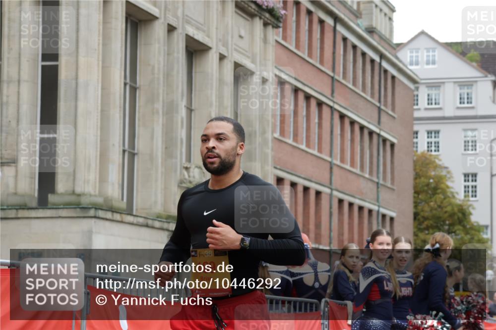 13.09.2026 - Kiel Lauf Yannick Fuchs http://msf.ph/oto/10446292 13.09.2026 12:16:56 Ziel 3365, 3971, 7833, 8057, 169, 7260, 9055, 1641, 10638, 10897, 12448, 10976 meine-sportfotos.de