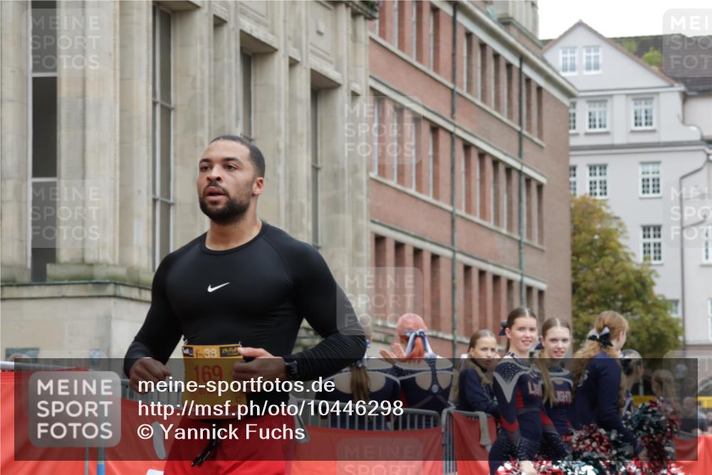 13.09.2026 - Kiel Lauf Yannick Fuchs http://msf.ph/oto/10446298 13.09.2026 12:16:56 Ziel 3365, 3971, 7833, 8057, 169, 7260, 9055, 1641, 10638, 10897, 12448, 10976 meine-sportfotos.de