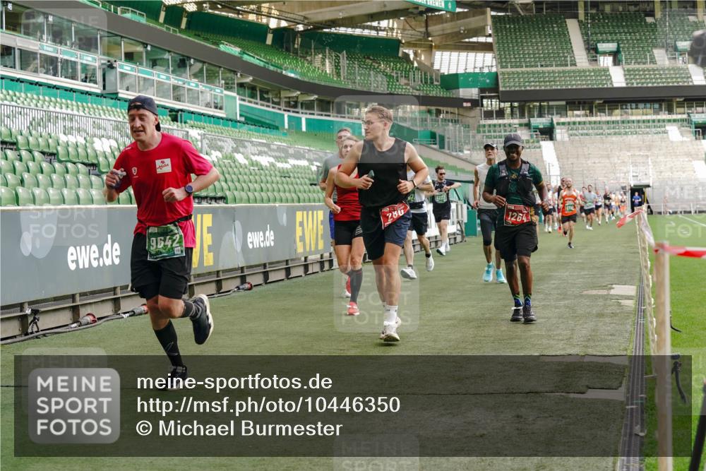 13.09.2026 - 21. swb-Marathon Bremen Michael Burmester http://msf.ph/oto/10446350 13.09.2026 12:46:32 Laufen im Stadion 195, 280, 474, 508, 538, 567, 604, 697, 788, 868, 1017, 1034, 1181, 1241, 1277, 1554, 1863, 2020, 2021, 2084, 2087, 2297, 2538, 2646, 2809, 2889, 3118, 3196, 3271, 3284, 3424, 3520, 3609, 4025, 4110, 4157, 4236, 4239, 4729, 4777, 4808, 5024, 5092, 5238, 5283, 5674, 5719, 5725, 6053, 6686, 6815, 6918, 7102, 7336, 7478, 7814, 7871, 8054, 8096, 8319, 8325, 8331, 8334, 8670, 8701, 8756, 8936, 8983, 9061, 9070, 9129, 9273, 9306, 9495, 9544, 9642, 9813, 9918, 13034, 439 meine-sportfotos.de