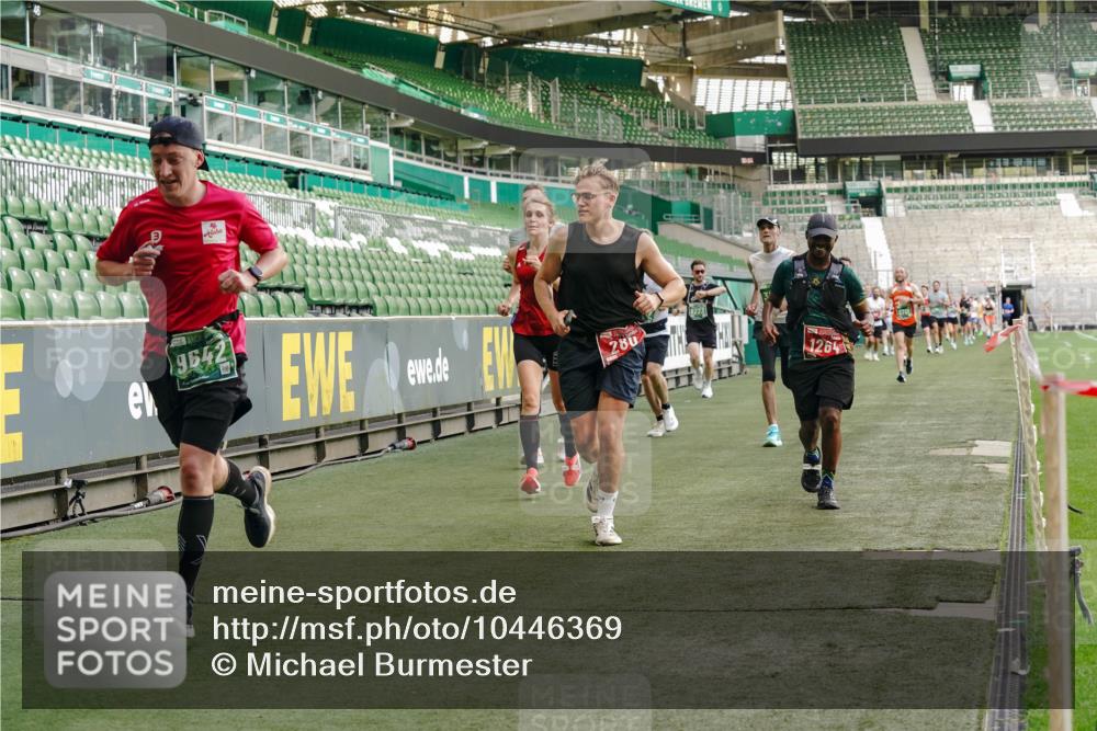 13.09.2026 - 21. swb-Marathon Bremen Michael Burmester http://msf.ph/oto/10446369 13.09.2026 12:46:32 Laufen im Stadion 195, 280, 474, 508, 538, 567, 604, 697, 788, 868, 1017, 1034, 1181, 1241, 1277, 1554, 1863, 2020, 2021, 2084, 2087, 2297, 2538, 2646, 2809, 2889, 3118, 3196, 3271, 3284, 3424, 3520, 3609, 4025, 4110, 4157, 4236, 4239, 4729, 4777, 4808, 5024, 5092, 5238, 5283, 5674, 5719, 5725, 6053, 6686, 6815, 6918, 7102, 7336, 7478, 7814, 7871, 8054, 8096, 8319, 8325, 8331, 8334, 8670, 8701, 8756, 8936, 8983, 9061, 9070, 9129, 9273, 9306, 9495, 9544, 9642, 9813, 9918, 13034, 439 meine-sportfotos.de