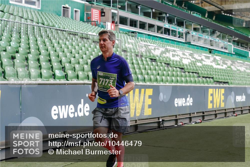 13.09.2026 - 21. swb-Marathon Bremen Michael Burmester http://msf.ph/oto/10446479 13.09.2026 13:08:15 Laufen im Stadion 132, 156, 489, 551, 607, 682, 716, 800, 808, 809, 834, 846, 884, 911, 922, 1025, 1124, 1150, 1173, 1189, 1210, 1285, 1289, 1322, 1364, 1369, 1387, 1395, 1398, 1532, 1559, 1600, 1688, 1831, 1841, 1854, 1871, 1880, 1899, 1926, 1938, 2003, 2041, 2070, 2090, 2215, 2219, 2229, 2283, 2318, 2366, 2380, 2405, 2413, 2440, 2467, 2492, 2565, 2611, 2635, 2692, 2699, 2721, 2727, 2731, 2755, 2782, 2802, 2818, 2823, 2831, 2841, 2866, 2897, 2911, 2930, 2949, 2960 meine-sportfotos.de