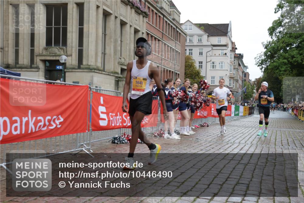 13.09.2026 - Kiel Lauf Yannick Fuchs http://msf.ph/oto/10446490 13.09.2026 12:17:26 Ziel 1166, 3643, 4325, 5522, 10684, 11287, 1641, 3365, 3971, 7833, 8057, 10638, 10897, 12448, 639, 3366, 6359, 6932, 7186, 9345, 12084, 12351, 12449, 12521, 3971, 7833 meine-sportfotos.de
