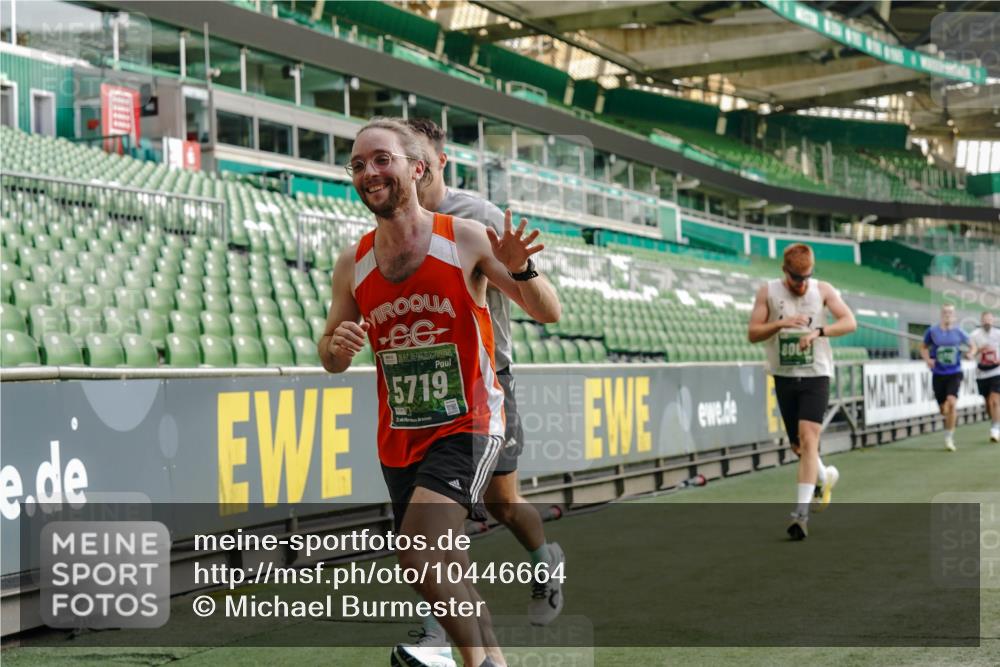 13.09.2026 - 21. swb-Marathon Bremen Michael Burmester http://msf.ph/oto/10446664 13.09.2026 12:46:39 Laufen im Stadion 195, 474, 508, 538, 567, 604, 621, 697, 788, 868, 1017, 1034, 1181, 1241, 1277, 1554, 1863, 2021, 2084, 2087, 2297, 2538, 2646, 2809, 2889, 3118, 3196, 3284, 3297, 3424, 3520, 4025, 4110, 4157, 4236, 4239, 4729, 4777, 4808, 5024, 5092, 5238, 5283, 5674, 5719, 5725, 5976, 6053, 6686, 6815, 6918, 7102, 7336, 7478, 7814, 7871, 8054, 8060, 8096, 8319, 8325, 8331, 8334, 8670, 8701, 8756, 8936, 8983, 9061, 9070, 9129, 9273, 9306, 9495, 9544, 9642, 9689, 9813, 9918, 13034, 439 meine-sportfotos.de
