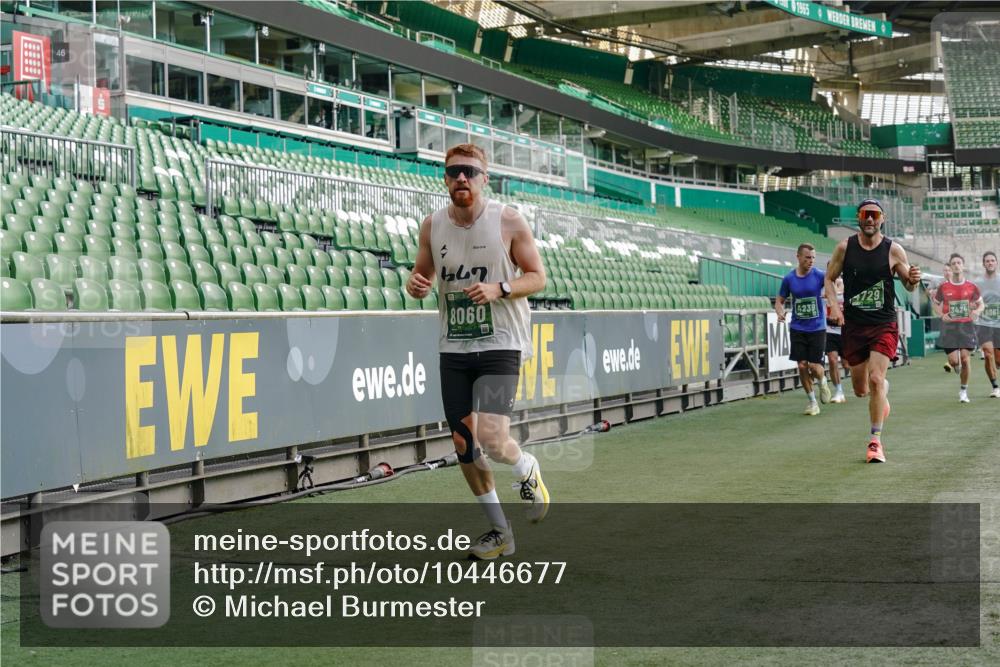 13.09.2026 - 21. swb-Marathon Bremen Michael Burmester http://msf.ph/oto/10446677 13.09.2026 12:46:41 Laufen im Stadion 195, 474, 508, 538, 567, 604, 621, 697, 788, 868, 1017, 1034, 1181, 1241, 1277, 1554, 1863, 2021, 2084, 2087, 2297, 2538, 2646, 2809, 2889, 3118, 3196, 3284, 3297, 3424, 3520, 4025, 4110, 4157, 4236, 4239, 4729, 4777, 4808, 5024, 5238, 5283, 5674, 5719, 5725, 5976, 6053, 6686, 6815, 6918, 7102, 7336, 7478, 7814, 7871, 8054, 8060, 8096, 8319, 8325, 8331, 8334, 8670, 8701, 8756, 8936, 8983, 9061, 9070, 9273, 9306, 9495, 9544, 9642, 9689, 9813, 9918, 13034, 439 meine-sportfotos.de