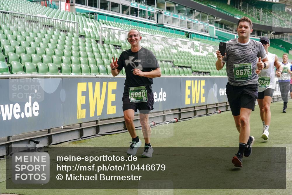 13.09.2026 - 21. swb-Marathon Bremen Michael Burmester http://msf.ph/oto/10446679 13.09.2026 13:08:19 Laufen im Stadion 132, 156, 489, 549, 551, 607, 625, 682, 716, 800, 808, 809, 834, 846, 884, 911, 922, 1025, 1124, 1150, 1173, 1189, 1210, 1285, 1289, 1322, 1364, 1369, 1387, 1395, 1398, 1532, 1559, 1600, 1688, 1831, 1841, 1854, 1871, 1880, 1899, 1926, 1938, 2003, 2041, 2070, 2215, 2219, 2229, 2283, 2318, 2366, 2380, 2405, 2413, 2429, 2440, 2467, 2492, 2565, 2611, 2635, 2692, 2699, 2721, 2727, 2731, 2755, 2782, 2802, 2818, 2823, 2831, 2841, 2866, 2897, 2911, 2930, 2941, 2949, 2960 meine-sportfotos.de