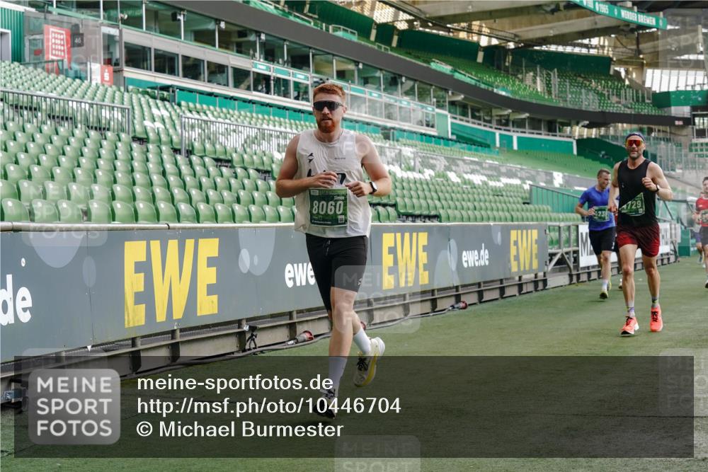 13.09.2026 - 21. swb-Marathon Bremen Michael Burmester http://msf.ph/oto/10446704 13.09.2026 12:46:41 Laufen im Stadion 195, 474, 508, 538, 567, 604, 621, 697, 788, 868, 1017, 1034, 1181, 1241, 1277, 1554, 1863, 2021, 2084, 2087, 2297, 2538, 2646, 2809, 2889, 3118, 3196, 3284, 3297, 3424, 3520, 4025, 4110, 4157, 4236, 4239, 4729, 4777, 4808, 5024, 5238, 5283, 5674, 5719, 5725, 5976, 6053, 6686, 6815, 6918, 7102, 7336, 7478, 7814, 7871, 8054, 8060, 8096, 8319, 8325, 8331, 8334, 8670, 8701, 8756, 8936, 8983, 9061, 9070, 9273, 9306, 9495, 9544, 9642, 9689, 9813, 9918, 13034, 439 meine-sportfotos.de