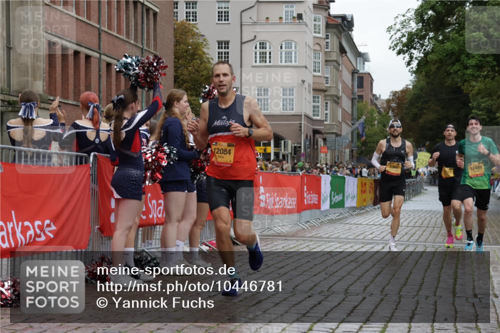 13.09.2026 - Kiel Lauf Yannick Fuchs http://msf.ph/oto/10446781 13.09.2026 12:17:58 Ziel 8927, 9247, 639, 1166, 3366, 4325, 6359, 6932, 7186, 9345, 10684, 12084, 12351, 12449, 12521, 1043, 3774, 4114, 7946, 1166, 3643, 5522, 10684, 11287 meine-sportfotos.de