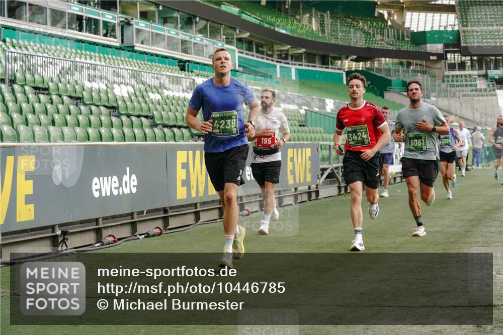 13.09.2026 - 21. swb-Marathon Bremen Michael Burmester http://msf.ph/oto/10446785 13.09.2026 12:46:44 Laufen im Stadion 195, 474, 538, 567, 604, 621, 697, 788, 868, 1017, 1034, 1181, 1241, 1277, 1554, 1863, 2021, 2084, 2087, 2266, 2297, 2538, 2646, 2809, 2889, 3118, 3196, 3284, 3297, 3424, 3520, 4025, 4110, 4157, 4236, 4239, 4729, 4777, 4808, 4992, 5024, 5238, 5283, 5674, 5719, 5725, 5976, 6053, 6686, 6784, 6815, 6918, 7102, 7336, 7478, 7814, 7871, 8054, 8060, 8096, 8319, 8325, 8331, 8334, 8670, 8701, 8756, 8936, 8983, 9061, 9070, 9273, 9306, 9495, 9544, 9642, 9689, 9813, 9918, 13034, 439 meine-sportfotos.de