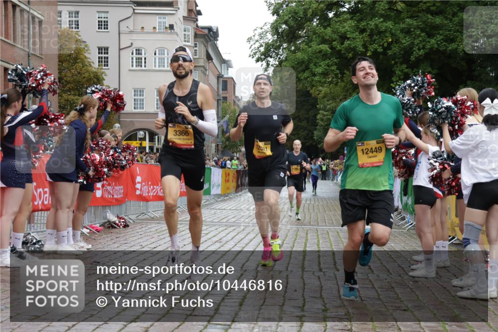 13.09.2026 - Kiel Lauf Yannick Fuchs http://msf.ph/oto/10446816 13.09.2026 12:18:00 Ziel 8927, 639, 1166, 3366, 4325, 6359, 6932, 7186, 9247, 9345, 12084, 12351, 12449, 12521, 447, 1043, 3774, 3967, 4114, 7946, 1166, 3643, 4325, 5522, 10684, 11287 meine-sportfotos.de