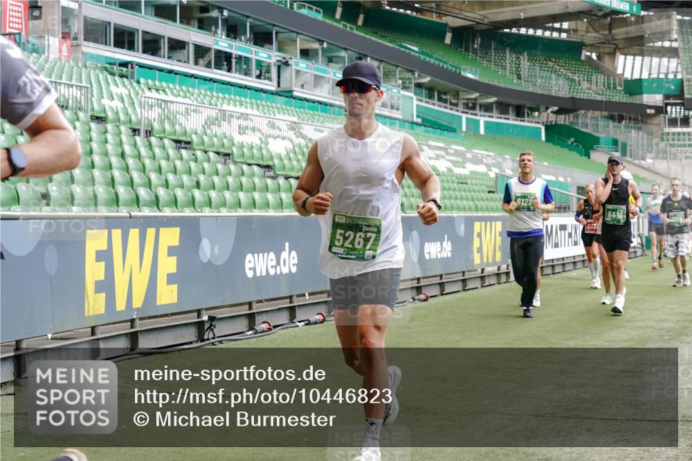 13.09.2026 - 21. swb-Marathon Bremen Michael Burmester http://msf.ph/oto/10446823 13.09.2026 13:08:21 Laufen im Stadion 132, 156, 489, 549, 551, 607, 625, 682, 716, 800, 808, 809, 834, 846, 884, 911, 922, 1025, 1124, 1150, 1173, 1189, 1210, 1285, 1289, 1322, 1364, 1369, 1387, 1395, 1398, 1532, 1559, 1600, 1688, 1831, 1841, 1854, 1871, 1880, 1899, 1926, 1938, 2003, 2041, 2070, 2215, 2219, 2229, 2243, 2283, 2318, 2366, 2380, 2405, 2413, 2429, 2440, 2441, 2467, 2492, 2565, 2611, 2635, 2692, 2699, 2721, 2727, 2731, 2755, 2782, 2802, 2818, 2823, 2831, 2841, 2866, 2897, 2911, 2930, 2941, 2949, 2960 meine-sportfotos.de