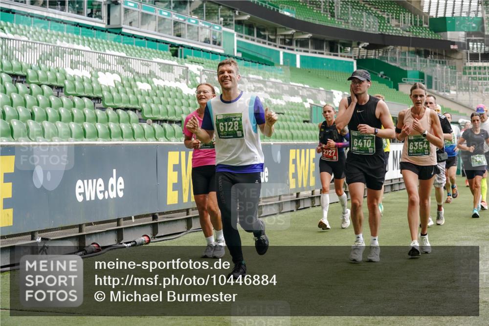 13.09.2026 - 21. swb-Marathon Bremen Michael Burmester http://msf.ph/oto/10446884 13.09.2026 13:08:23 Laufen im Stadion 132, 156, 489, 549, 551, 607, 625, 682, 716, 800, 808, 809, 834, 846, 884, 911, 922, 1025, 1124, 1150, 1173, 1189, 1210, 1285, 1289, 1322, 1364, 1387, 1395, 1398, 1532, 1559, 1600, 1688, 1831, 1841, 1854, 1871, 1880, 1899, 1926, 1938, 2003, 2041, 2070, 2215, 2219, 2229, 2243, 2283, 2318, 2366, 2380, 2405, 2413, 2429, 2441, 2467, 2492, 2565, 2611, 2635, 2692, 2699, 2721, 2727, 2731, 2755, 2782, 2802, 2818, 2823, 2831, 2841, 2866, 2897, 2911, 2930, 2941, 2949, 2960, 3327 meine-sportfotos.de