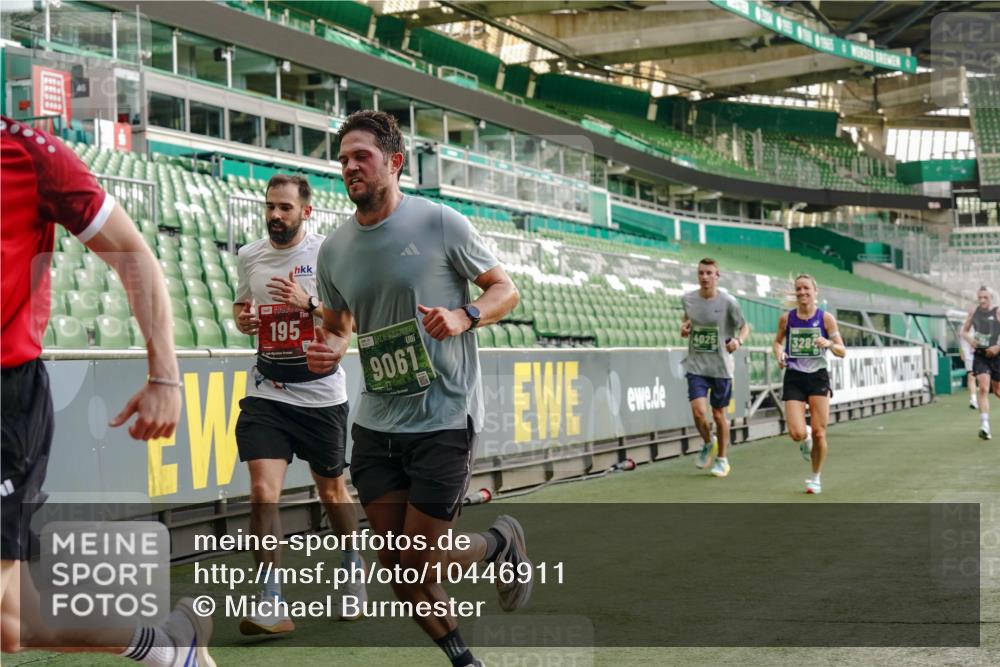 13.09.2026 - 21. swb-Marathon Bremen Michael Burmester http://msf.ph/oto/10446911 13.09.2026 12:46:46 Laufen im Stadion 195, 474, 538, 567, 604, 621, 697, 788, 868, 1017, 1034, 1181, 1241, 1277, 1554, 1863, 2021, 2084, 2087, 2266, 2297, 2538, 2646, 2809, 2889, 3118, 3196, 3284, 3297, 3424, 3520, 4025, 4110, 4157, 4236, 4239, 4729, 4777, 4808, 4992, 5024, 5238, 5283, 5674, 5719, 5725, 5976, 6053, 6686, 6784, 6815, 6918, 7102, 7336, 7478, 7814, 7871, 8054, 8060, 8096, 8319, 8325, 8331, 8334, 8670, 8701, 8756, 8936, 8983, 9061, 9070, 9273, 9306, 9495, 9544, 9689, 9813, 9918, 13034, 439 meine-sportfotos.de