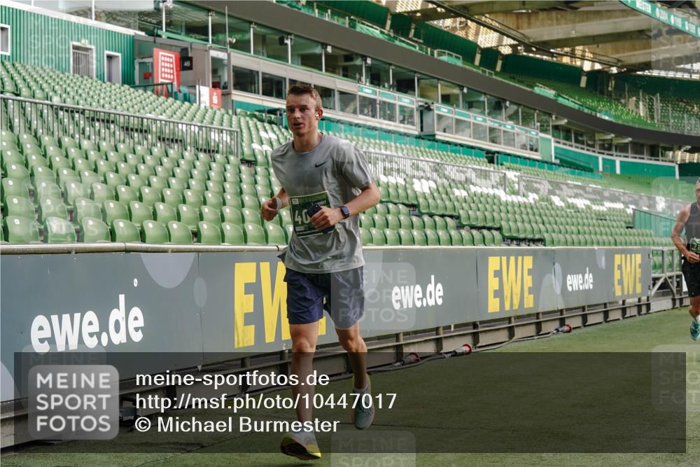 13.09.2026 - 21. swb-Marathon Bremen Michael Burmester http://msf.ph/oto/10447017 13.09.2026 12:46:49 Laufen im Stadion 195, 474, 538, 567, 604, 621, 697, 788, 868, 1017, 1034, 1181, 1241, 1277, 1554, 1863, 2021, 2084, 2087, 2266, 2297, 2538, 2646, 2809, 2889, 3118, 3196, 3284, 3297, 3424, 3520, 4025, 4110, 4157, 4236, 4239, 4614, 4729, 4777, 4808, 4992, 5024, 5238, 5283, 5674, 5719, 5725, 5976, 6053, 6686, 6784, 6815, 6918, 7102, 7336, 7814, 7871, 8060, 8319, 8325, 8331, 8334, 8670, 8701, 8756, 8936, 8983, 9061, 9273, 9495, 9544, 9689, 9813, 9918, 13034, 439 meine-sportfotos.de
