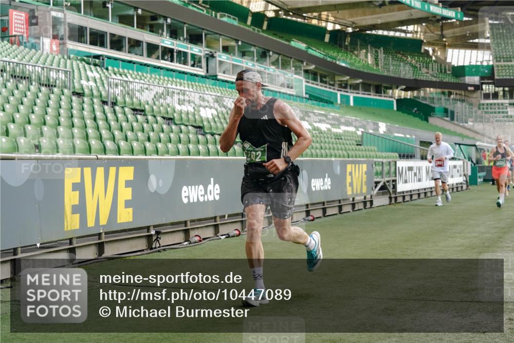 13.09.2026 - 21. swb-Marathon Bremen Michael Burmester http://msf.ph/oto/10447089 13.09.2026 12:46:51 Laufen im Stadion 195, 474, 538, 567, 604, 621, 697, 868, 1017, 1034, 1181, 1241, 1277, 1554, 1863, 2021, 2084, 2087, 2266, 2297, 2538, 2646, 2809, 2889, 3118, 3196, 3284, 3297, 3424, 3520, 4025, 4110, 4157, 4236, 4239, 4614, 4729, 4777, 4808, 4992, 5024, 5238, 5283, 5674, 5719, 5725, 5803, 5976, 6053, 6686, 6708, 6784, 6815, 6918, 7102, 7336, 7538, 7814, 7871, 8060, 8319, 8325, 8331, 8334, 8621, 8670, 8701, 8756, 8936, 8983, 9061, 9273, 9495, 9544, 9689, 9813, 9918, 13034, 439 meine-sportfotos.de