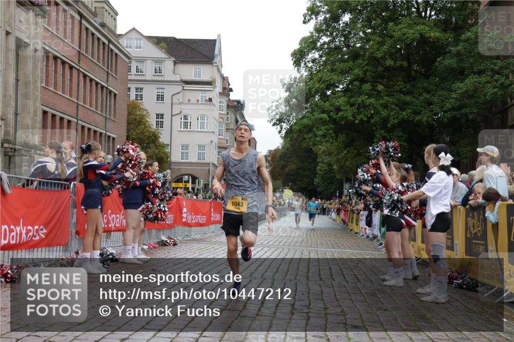 13.09.2026 - Kiel Lauf Yannick Fuchs http://msf.ph/oto/10447212 13.09.2026 12:18:36 Ziel 1970, 6333, 8402, 447, 949, 1043, 3774, 3967, 4114, 7946, 1510, 1661, 2960, 3884, 4280, 11272, 12648, 12707, 8927 meine-sportfotos.de