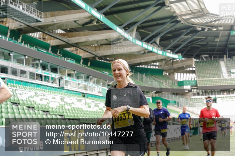 13.09.2026 - 21. swb-Marathon Bremen Michael Burmester http://msf.ph/oto/10447277 13.09.2026 10:29:52 Laufen im Stadion 10162, 10170, 10183, 10193, 10200, 10218, 10233, 10253, 10267, 10304, 10316, 10334, 10339, 10348, 10359, 10381, 10392, 10421, 10426, 10452, 10467, 10515, 10525, 10537, 10538, 10544, 10585, 10588, 10641, 10652, 10709, 10734, 10739, 10761, 10763, 10764, 10780, 10808, 10825, 10827, 10835, 10837, 10840, 10862, 10863, 10876, 10884, 10887, 10906, 10910, 10923, 10966, 10984, 10993, 11002, 11005, 11007, 11018, 11035, 11038, 11058, 11109 meine-sportfotos.de