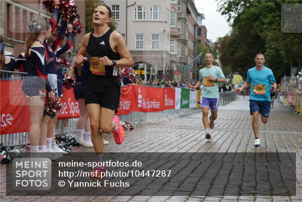 13.09.2026 - Kiel Lauf Yannick Fuchs http://msf.ph/oto/10447287 13.09.2026 12:18:43 Ziel 1510, 1661, 8402, 11272, 447, 949, 1043, 1970, 3774, 3967, 4114, 6333, 7946, 1492, 2960, 3884, 4280, 12648, 12707, 1043, 3774, 4114, 7946 meine-sportfotos.de