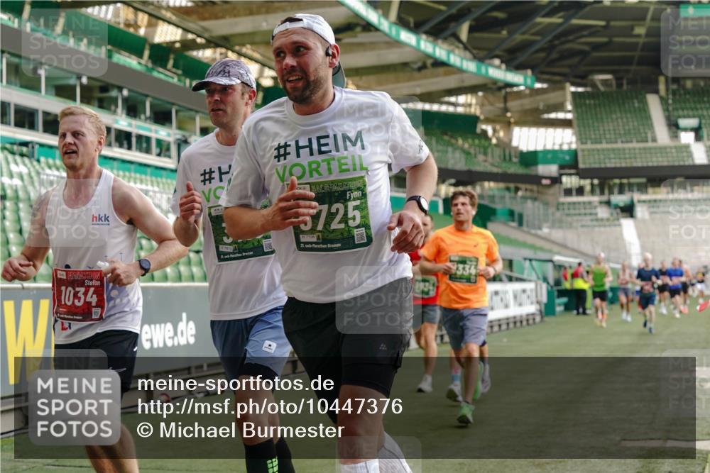 13.09.2026 - 21. swb-Marathon Bremen Michael Burmester http://msf.ph/oto/10447376 13.09.2026 12:46:59 Laufen im Stadion 195, 538, 567, 604, 621, 697, 868, 1017, 1034, 1181, 1241, 1277, 1554, 1863, 2021, 2084, 2087, 2266, 2297, 2538, 2646, 2809, 2889, 2956, 3118, 3196, 3284, 3297, 3424, 3520, 3794, 4025, 4157, 4236, 4239, 4614, 4729, 4777, 4808, 4992, 5024, 5238, 5283, 5674, 5719, 5725, 5803, 5976, 6053, 6686, 6708, 6784, 6815, 7102, 7336, 7538, 7814, 7871, 8060, 8319, 8325, 8331, 8334, 8611, 8621, 8670, 8701, 8756, 8936, 8980, 8983, 9061, 9273, 9495, 9544, 9689, 9813, 9918, 13034, 439 meine-sportfotos.de