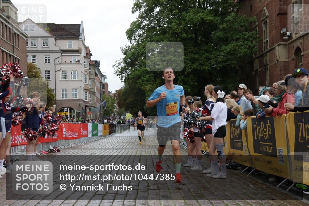 13.09.2026 - Kiel Lauf Yannick Fuchs http://msf.ph/oto/10447385 13.09.2026 12:18:52 Ziel 1510, 1661, 2960, 3884, 4280, 11272, 12648, 12707, 447, 949, 1970, 3967, 6333, 8402, 1492, 447, 1043, 3967, 4114 meine-sportfotos.de