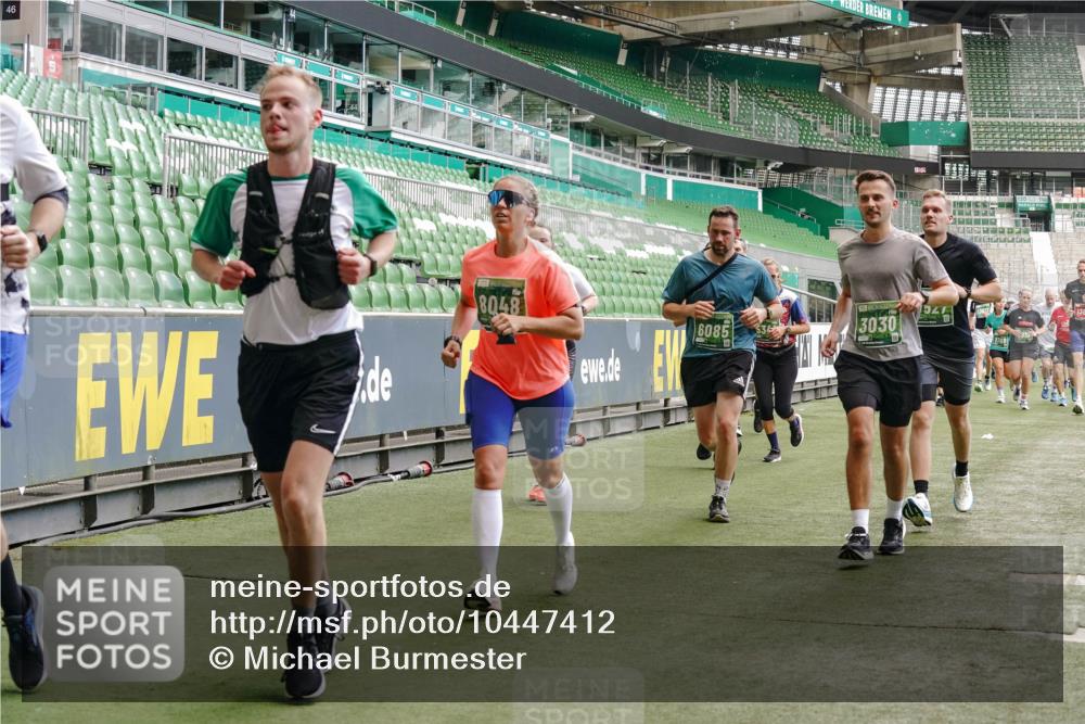 13.09.2026 - 21. swb-Marathon Bremen Michael Burmester http://msf.ph/oto/10447412 13.09.2026 13:08:31 Laufen im Stadion 132, 156, 383, 489, 549, 551, 563, 607, 625, 682, 800, 808, 809, 813, 834, 846, 884, 911, 1025, 1072, 1124, 1150, 1173, 1189, 1210, 1285, 1289, 1322, 1364, 1387, 1395, 1398, 1532, 1559, 1600, 1688, 1831, 1841, 1854, 1880, 1899, 1926, 2003, 2041, 2070, 2208, 2215, 2219, 2229, 2243, 2283, 2318, 2366, 2380, 2405, 2413, 2429, 2441, 2467, 2492, 2565, 2611, 2635, 2692, 2727, 2731, 2755, 2782, 2802, 2823, 2831, 2841, 2866, 2897, 2911, 2930, 2931, 2941, 2949, 2960, 3327, 3437 meine-sportfotos.de