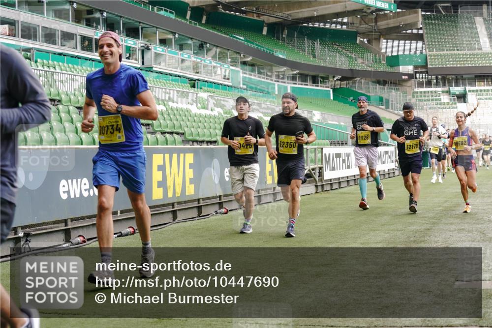 13.09.2026 - 21. swb-Marathon Bremen Michael Burmester http://msf.ph/oto/10447690 13.09.2026 10:30:00 Laufen im Stadion 10162, 10170, 10174, 10183, 10193, 10200, 10218, 10233, 10253, 10267, 10281, 10304, 10334, 10339, 10348, 10359, 10381, 10392, 10421, 10426, 10452, 10467, 10515, 10525, 10537, 10585, 10588, 10641, 10652, 10714, 10734, 10739, 10761, 10763, 10764, 10765, 10780, 10808, 10825, 10827, 10835, 10837, 10840, 10862, 10863, 10876, 10884, 10886, 10887, 10906, 10910, 10923, 10966, 10984, 11002, 11005, 11007, 11018, 11035, 11038, 11109 meine-sportfotos.de