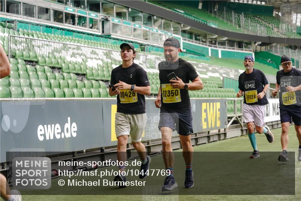 13.09.2026 - 21. swb-Marathon Bremen Michael Burmester http://msf.ph/oto/10447769 13.09.2026 10:30:01 Laufen im Stadion 10162, 10170, 10174, 10183, 10193, 10200, 10218, 10233, 10253, 10267, 10281, 10304, 10334, 10339, 10348, 10359, 10381, 10392, 10421, 10426, 10452, 10467, 10515, 10525, 10537, 10585, 10588, 10641, 10652, 10714, 10734, 10739, 10761, 10763, 10764, 10765, 10780, 10808, 10825, 10827, 10835, 10837, 10840, 10862, 10863, 10876, 10884, 10886, 10887, 10906, 10910, 10923, 10966, 10984, 11002, 11005, 11007, 11018, 11035, 11038, 11109 meine-sportfotos.de
