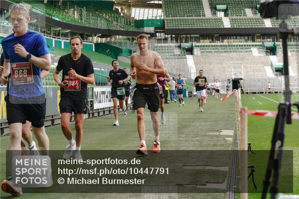 13.09.2026 - 21. swb-Marathon Bremen Michael Burmester http://msf.ph/oto/10447791 13.09.2026 12:47:14 Laufen im Stadion 195, 384, 538, 567, 604, 621, 697, 868, 1034, 1181, 1241, 1554, 2021, 2087, 2266, 2297, 2538, 2646, 2809, 2889, 2956, 3118, 3196, 3242, 3284, 3297, 3424, 3466, 3520, 3794, 4025, 4236, 4239, 4614, 4729, 4777, 4808, 4992, 5024, 5238, 5283, 5674, 5719, 5725, 5803, 5976, 6025, 6053, 6686, 6708, 6784, 6815, 7102, 7336, 7538, 7814, 7871, 8060, 8319, 8325, 8331, 8334, 8611, 8621, 8670, 8701, 8756, 8980, 8983, 9061, 9495, 9544, 9689, 9813, 9918, 13034, 439 meine-sportfotos.de
