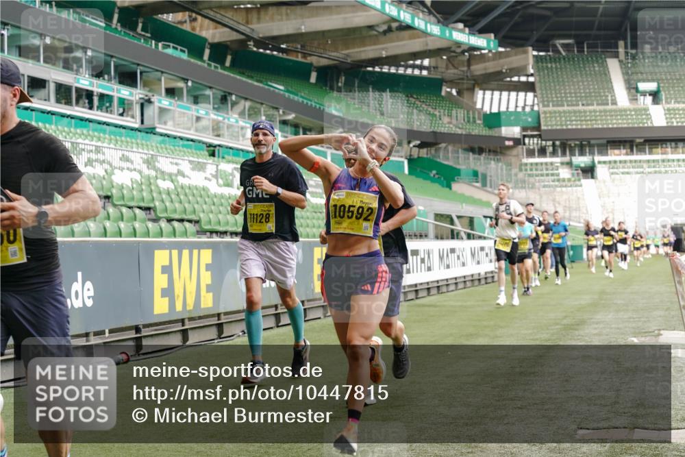 13.09.2026 - 21. swb-Marathon Bremen Michael Burmester http://msf.ph/oto/10447815 13.09.2026 10:30:02 Laufen im Stadion 10162, 10170, 10174, 10183, 10193, 10200, 10218, 10233, 10253, 10267, 10281, 10304, 10334, 10339, 10348, 10359, 10381, 10392, 10421, 10426, 10452, 10467, 10515, 10525, 10537, 10585, 10588, 10641, 10652, 10714, 10734, 10739, 10761, 10763, 10764, 10765, 10780, 10808, 10825, 10827, 10835, 10837, 10840, 10862, 10863, 10876, 10884, 10886, 10887, 10906, 10910, 10923, 10966, 10984, 11002, 11005, 11007, 11018, 11035, 11038, 11109 meine-sportfotos.de