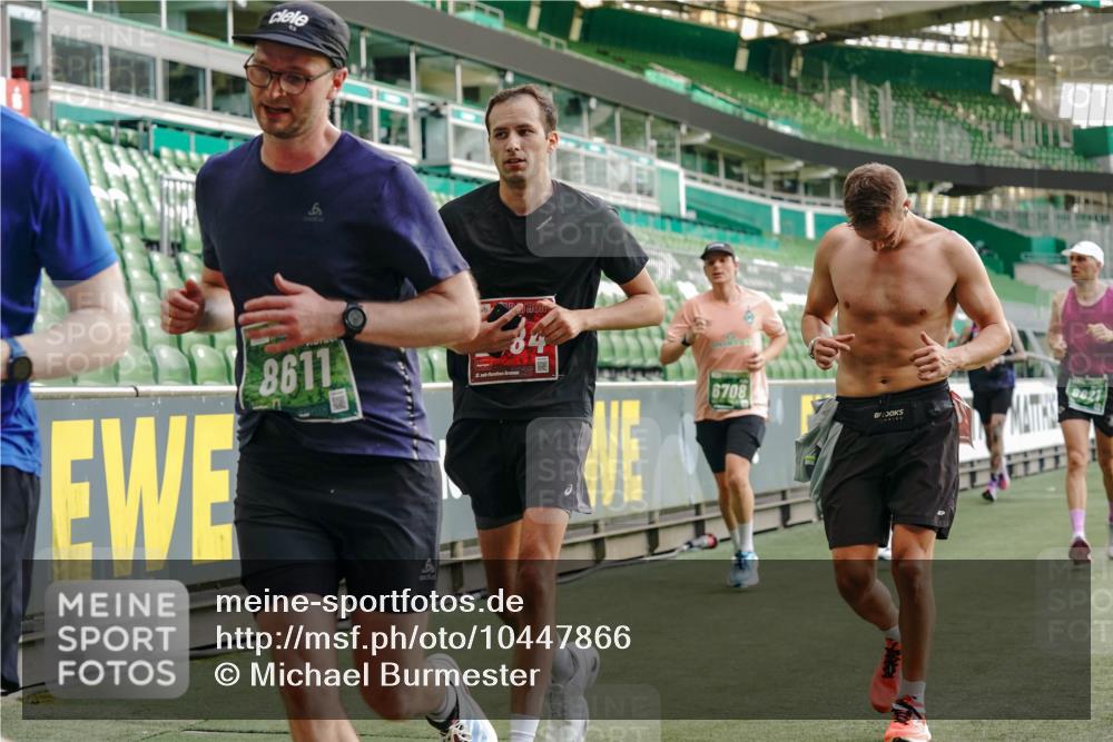 13.09.2026 - 21. swb-Marathon Bremen Michael Burmester http://msf.ph/oto/10447866 13.09.2026 12:47:15 Laufen im Stadion 195, 384, 538, 567, 604, 621, 697, 868, 1034, 1181, 1241, 1554, 2021, 2087, 2266, 2297, 2538, 2646, 2809, 2889, 2956, 3118, 3196, 3242, 3284, 3297, 3424, 3466, 3520, 3794, 4025, 4236, 4239, 4614, 4729, 4777, 4808, 4992, 5024, 5238, 5283, 5674, 5719, 5725, 5803, 5976, 6025, 6053, 6686, 6708, 6784, 6815, 7102, 7538, 7814, 7871, 8060, 8319, 8325, 8331, 8334, 8611, 8621, 8670, 8701, 8756, 8980, 8983, 9061, 9495, 9544, 9689, 9813, 9918, 13034, 439 meine-sportfotos.de