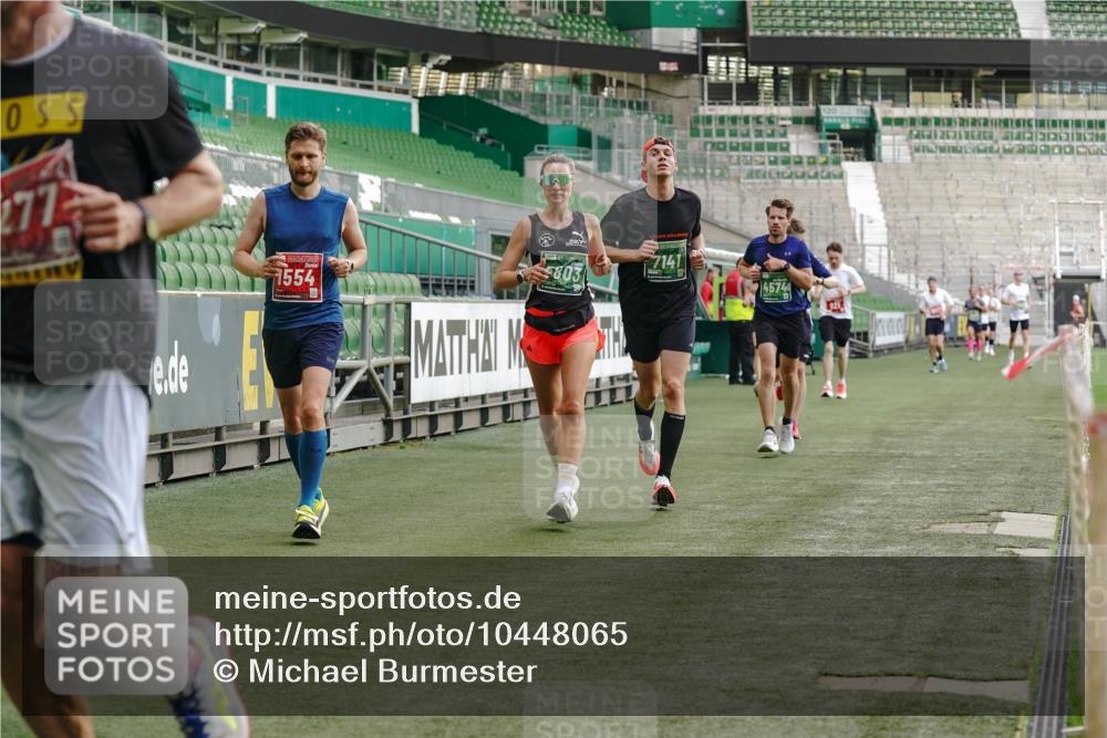 13.09.2026 - 21. swb-Marathon Bremen Michael Burmester http://msf.ph/oto/10448065 13.09.2026 12:47:23 Laufen im Stadion 384, 538, 567, 604, 621, 697, 868, 889, 1034, 1181, 1554, 2021, 2087, 2266, 2297, 2538, 2646, 2809, 2889, 2956, 3118, 3196, 3242, 3284, 3297, 3424, 3466, 3520, 3794, 3910, 4025, 4236, 4239, 4614, 4712, 4729, 4777, 4808, 4992, 5024, 5238, 5283, 5674, 5725, 5803, 5976, 6025, 6053, 6058, 6686, 6708, 6784, 6815, 7102, 7399, 7538, 7803, 7814, 7871, 8060, 8319, 8325, 8331, 8334, 8611, 8621, 8670, 8701, 8706, 8980, 8983, 9010, 9061, 9495, 9544, 9689, 9813, 9918, 13034 meine-sportfotos.de