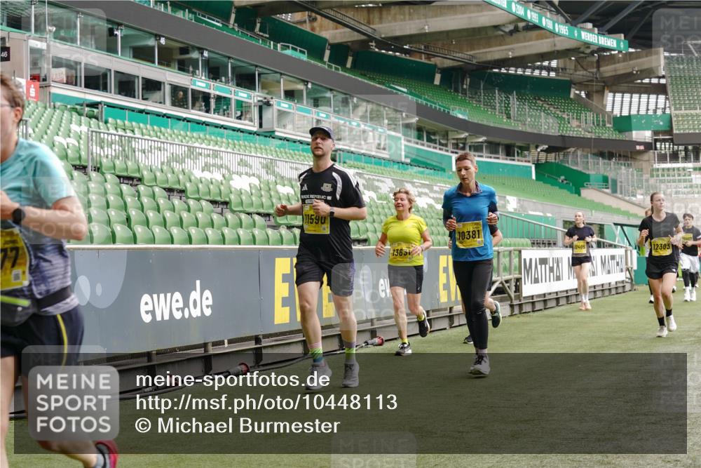 13.09.2026 - 21. swb-Marathon Bremen Michael Burmester http://msf.ph/oto/10448113 13.09.2026 10:30:10 Laufen im Stadion 10162, 10170, 10174, 10183, 10193, 10200, 10218, 10227, 10233, 10253, 10281, 10304, 10334, 10339, 10348, 10359, 10381, 10392, 10426, 10448, 10452, 10467, 10515, 10525, 10537, 10585, 10588, 10641, 10652, 10714, 10734, 10739, 10757, 10761, 10763, 10764, 10765, 10780, 10808, 10821, 10822, 10825, 10827, 10837, 10838, 10840, 10862, 10863, 10876, 10884, 10886, 10887, 10906, 10910, 10923, 10966, 10984, 11002, 11007, 11018, 11038, 11109 meine-sportfotos.de