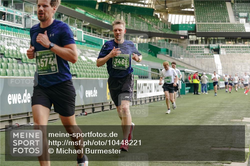 13.09.2026 - 21. swb-Marathon Bremen Michael Burmester http://msf.ph/oto/10448221 13.09.2026 12:47:29 Laufen im Stadion 382, 384, 538, 567, 604, 621, 697, 868, 889, 1034, 1181, 1554, 1872, 2021, 2087, 2266, 2538, 2646, 2809, 2956, 3118, 3196, 3242, 3284, 3297, 3424, 3466, 3520, 3794, 3910, 4025, 4236, 4239, 4614, 4712, 4729, 4777, 4808, 4992, 5024, 5238, 5283, 5674, 5725, 5803, 5976, 6025, 6053, 6058, 6686, 6708, 6784, 6815, 7102, 7399, 7538, 7803, 7814, 7871, 8060, 8334, 8611, 8621, 8670, 8701, 8706, 8980, 8981, 8983, 9010, 9061, 9495, 9544, 9689, 9813, 9918, 13034 meine-sportfotos.de