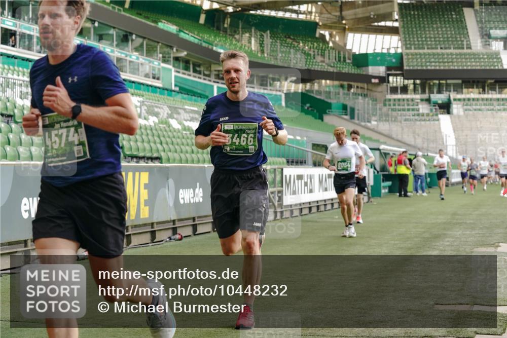 13.09.2026 - 21. swb-Marathon Bremen Michael Burmester http://msf.ph/oto/10448232 13.09.2026 12:47:29 Laufen im Stadion 382, 384, 538, 567, 604, 621, 697, 868, 889, 1034, 1181, 1554, 1872, 2021, 2087, 2266, 2538, 2646, 2809, 2956, 3118, 3196, 3242, 3284, 3297, 3424, 3466, 3520, 3794, 3910, 4025, 4236, 4239, 4614, 4712, 4729, 4777, 4808, 4992, 5024, 5238, 5283, 5674, 5725, 5803, 5976, 6025, 6053, 6058, 6686, 6708, 6784, 6815, 7102, 7399, 7538, 7803, 7814, 7871, 8060, 8334, 8611, 8621, 8670, 8701, 8706, 8980, 8981, 8983, 9010, 9061, 9495, 9544, 9689, 9813, 9918, 13034 meine-sportfotos.de