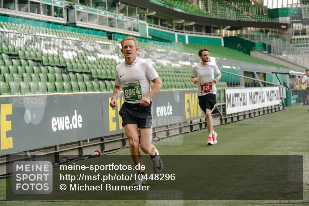 13.09.2026 - 21. swb-Marathon Bremen Michael Burmester http://msf.ph/oto/10448296 13.09.2026 12:47:32 Laufen im Stadion 382, 384, 538, 567, 604, 621, 697, 868, 889, 1034, 1554, 1872, 1925, 2021, 2087, 2266, 2538, 2646, 2809, 2956, 3118, 3196, 3242, 3284, 3297, 3424, 3466, 3520, 3794, 3910, 4025, 4236, 4239, 4614, 4712, 4729, 4777, 4808, 4992, 5024, 5238, 5283, 5674, 5725, 5803, 5976, 6025, 6053, 6058, 6686, 6708, 6784, 6815, 7102, 7399, 7538, 7803, 7814, 7871, 8060, 8334, 8611, 8621, 8670, 8701, 8706, 8980, 8981, 8983, 9010, 9061, 9544, 9689, 9813, 9918, 13034 meine-sportfotos.de