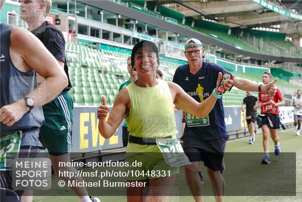 13.09.2026 - 21. swb-Marathon Bremen Michael Burmester http://msf.ph/oto/10448331 13.09.2026 13:08:49 Laufen im Stadion 383, 391, 489, 532, 549, 551, 563, 625, 682, 800, 808, 809, 813, 884, 898, 911, 1025, 1072, 1124, 1150, 1173, 1210, 1285, 1289, 1322, 1364, 1395, 1398, 1532, 1559, 1688, 1831, 1854, 1880, 1899, 2003, 2041, 2208, 2215, 2229, 2243, 2283, 2366, 2380, 2405, 2413, 2429, 2441, 2467, 2471, 2492, 2525, 2565, 2611, 2635, 2692, 2727, 2755, 2782, 2802, 2823, 2831, 2841, 2866, 2897, 2930, 2931, 2941, 2949, 3032, 3316, 3327, 3333, 3398, 3437, 3707, 109 meine-sportfotos.de