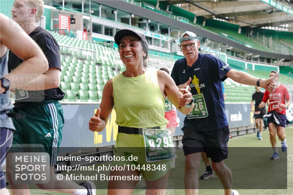 13.09.2026 - 21. swb-Marathon Bremen Michael Burmester http://msf.ph/oto/10448348 13.09.2026 13:08:49 Laufen im Stadion 383, 391, 489, 532, 549, 551, 563, 625, 682, 800, 808, 809, 813, 884, 898, 911, 1025, 1072, 1124, 1150, 1173, 1210, 1285, 1289, 1322, 1364, 1395, 1398, 1532, 1559, 1688, 1831, 1854, 1880, 1899, 2003, 2041, 2208, 2215, 2229, 2243, 2283, 2366, 2380, 2405, 2413, 2429, 2441, 2467, 2471, 2492, 2525, 2565, 2611, 2635, 2692, 2727, 2755, 2782, 2802, 2823, 2831, 2841, 2866, 2897, 2930, 2931, 2941, 2949, 3032, 3316, 3327, 3333, 3398, 3437, 3707, 109 meine-sportfotos.de