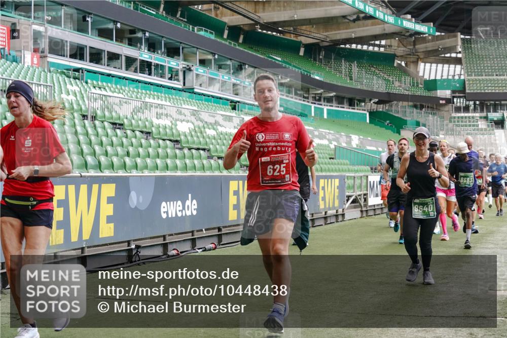 13.09.2026 - 21. swb-Marathon Bremen Michael Burmester http://msf.ph/oto/10448438 13.09.2026 13:08:50 Laufen im Stadion 383, 391, 489, 532, 549, 551, 563, 625, 682, 800, 808, 809, 813, 884, 898, 911, 1025, 1072, 1124, 1150, 1173, 1210, 1285, 1289, 1322, 1364, 1395, 1398, 1532, 1559, 1688, 1831, 1854, 1880, 1899, 2003, 2041, 2208, 2215, 2229, 2243, 2283, 2366, 2380, 2405, 2413, 2429, 2441, 2467, 2471, 2492, 2525, 2565, 2611, 2635, 2692, 2727, 2782, 2802, 2823, 2831, 2841, 2866, 2897, 2930, 2931, 2941, 2949, 3032, 3316, 3327, 3333, 3398, 3437, 3707, 109 meine-sportfotos.de