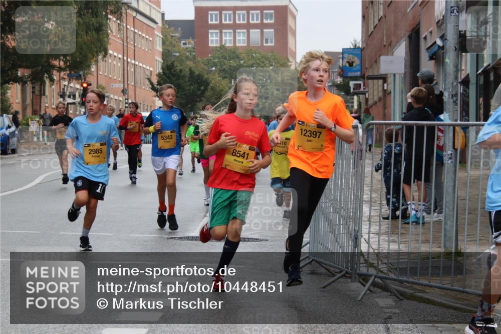 13.09.2026 - Kiel Lauf Markus Tischler http://msf.ph/oto/10448451 13.09.2026 08:52:48 Fleethörn 8819, 1, 39, 2985, 5342, 4, 28, 8541, 410, 38, 12397 meine-sportfotos.de