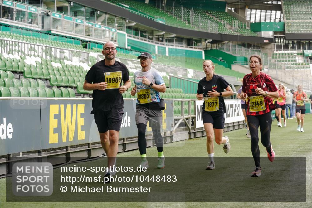 13.09.2026 - 21. swb-Marathon Bremen Michael Burmester http://msf.ph/oto/10448483 13.09.2026 10:30:19 Laufen im Stadion 10141, 10162, 10170, 10174, 10183, 10193, 10200, 10218, 10227, 10233, 10253, 10281, 10304, 10334, 10339, 10348, 10359, 10381, 10392, 10426, 10448, 10452, 10467, 10515, 10537, 10585, 10588, 10641, 10652, 10714, 10734, 10757, 10761, 10763, 10764, 10765, 10780, 10808, 10821, 10822, 10825, 10827, 10837, 10838, 10840, 10862, 10863, 10884, 10886, 10887, 10906, 10966, 10984, 11002, 11007, 11038, 11109, 11350, 11379 meine-sportfotos.de